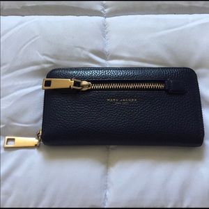 Marc Jacobs leather navy wallet
